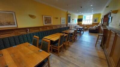 MID WALES - PROMINENT MARKET TOWN HOTEL WITH ESTABLISHED TRADE