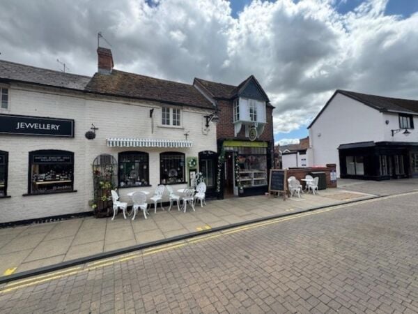 Leasehold Tea Rooms & Coffee Shop Located In Stratford Upon Avon