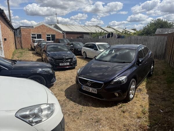 Thriving Car Dealership in Prime Buckinghamshire Spot