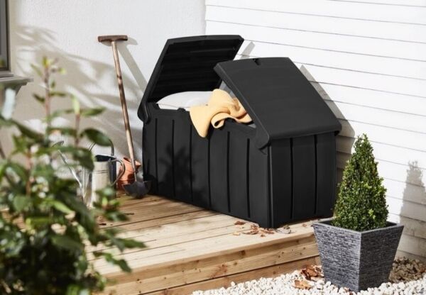 Relocatable E-Commerce Garden Store Currently Based In Liskeard, Cornwall Relocatable E-Commerce Garden Store Currently Based In Liskeard, Cornwall