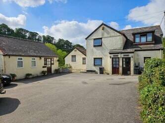 The Complete Complex with Development Potential The Complete Complex with Development Potential