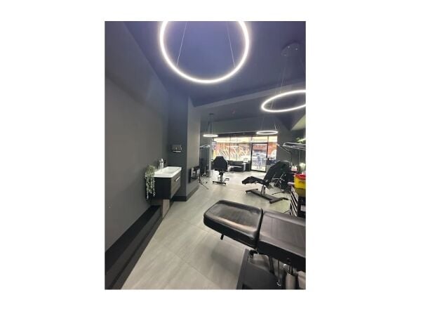 Ink-Credible Opportunity: Trendy Tattoo Studio in London Up for Grabs!