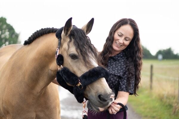 Relocatable Equestrian Retailer