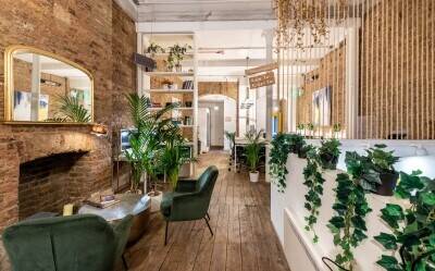 Thriving Caf&eacute;, Co-Working & Event Space in the Heart of Shoreditch Photo 1