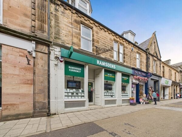 Prime Retail Investment in Elginās Thriving Town Centre Prime Retail Investment in Elginās Thriving Town Centre
