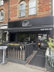 Cosy and fully-equipped Italian restaurant for sale in a prime London location Cosy and fully-equipped Italian restaurant for sale in a prime London location