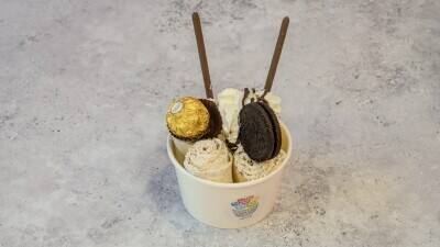 Rolled ice cream bussiness for sale in Dundee
