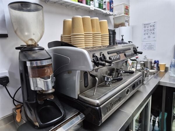 Cafe & Sandwich Bars For Sale Cafe & Sandwich Bars For Sale