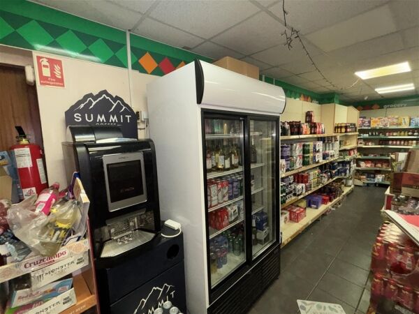 Off License & Convenience For Sale in Elland Photo 3