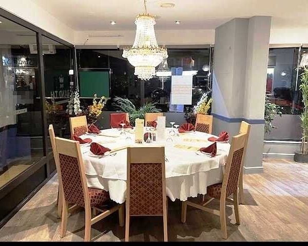 Well Presented Licensed Air - Conditioned Indian Restaurant for Sale Well Presented Licensed Air - Conditioned Indian Restaurant for Sale