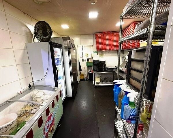 Fast Food Take Away - Pizza, Burgers And Kebabs for Sale