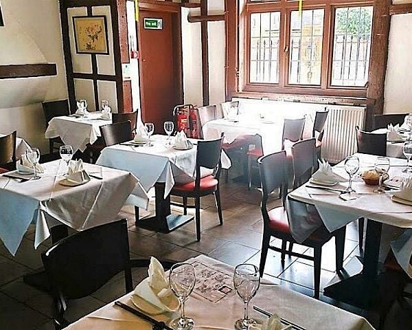 Large Detached Licenced Restaurant for Sale Large Detached Licenced Restaurant for Sale