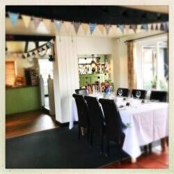 British Gastro Pub 120 covers. Two Bars. 400 years old Grade 2 listed Village Pub British Gastro Pub 120 covers. Two Bars. 400 years old Grade 2 listed Village Pub
