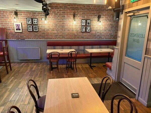 Turnkey Free of Tie Public House in Airdrie. Beer Garden, Function Suite. Photo 3