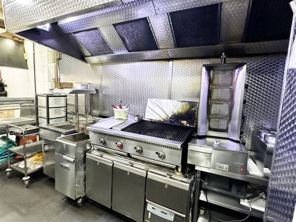 Hot Food Takeaway in Moston Hot Food Takeaway in Moston