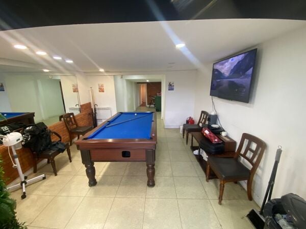 Chichester’s Premier Barbershop Opportunity