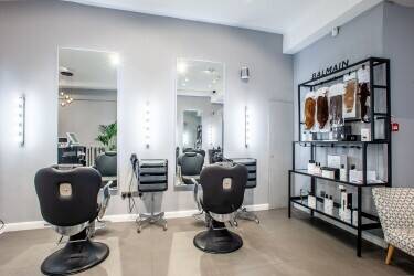 Salon Chairs to Rent located in central london Oxford circus Salon Chairs to Rent located in central london Oxford circus