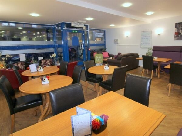 Le Café Coull Le Café Coull