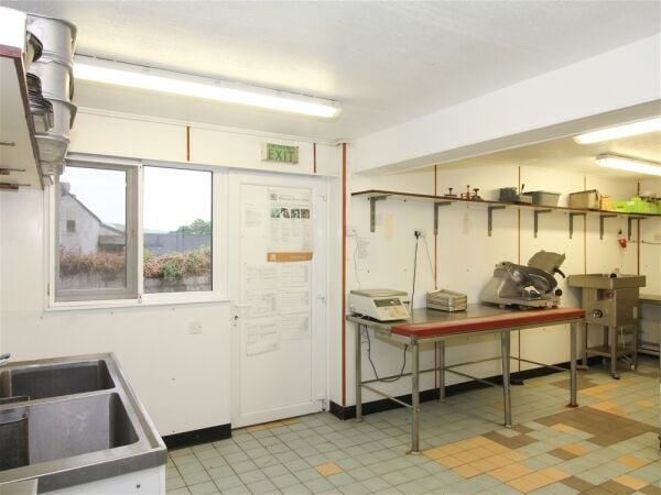 11 Fife Street (Vacant Retail Unit)