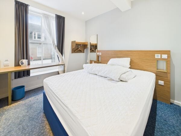 Outstanding Hotel Investment in Thriving Coastal Town Centre