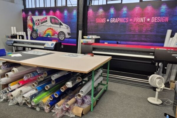 Commercial Signage & Vehicle Livery Business Commercial Signage & Vehicle Livery Business