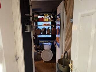 Antique Vintage and Homeware shop in Stourport on Severn Antique Vintage and Homeware shop in Stourport on Severn