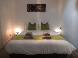 SOUTH WALES – SEVEN BEDROOM HOTEL AT THE HEART OF BUSY TOWN CENTRE WITH SCOPE TO INCREASE BUSINESS A SOUTH WALES – SEVEN BEDROOM HOTEL AT THE HEART OF BUSY TOWN CENTRE WITH SCOPE TO INCREASE BUSINESS A