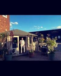 Italian Cabin Restaurant for sale
