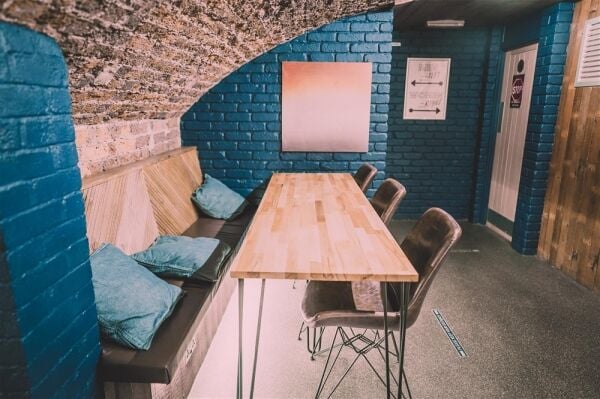 Iconic Central Exeter Bar & Restaurant For Sale in Exeter Iconic Central Exeter Bar & Restaurant For Sale in Exeter