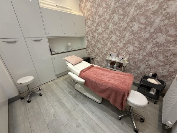 Beauty, Therapy & Tanning For Sale in Barnsley Beauty, Therapy & Tanning For Sale in Barnsley