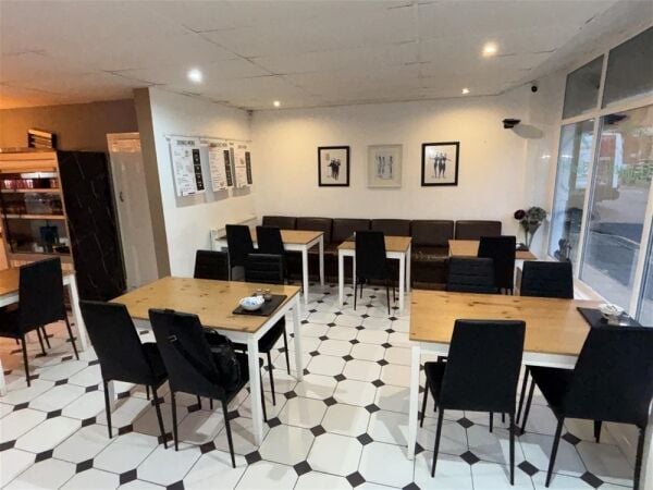 Cafe & Sandwich Bars For Sale in Oldham