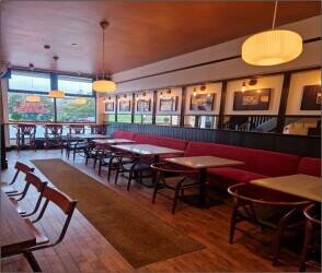 B E A K Fried Chicken Restaurant & Takeaway B E A K Fried Chicken Restaurant & Takeaway