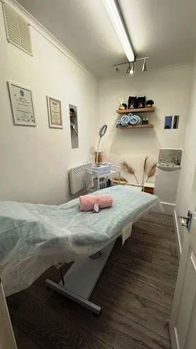 Beauty Salon for Sale Beauty Salon for Sale