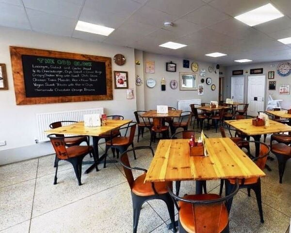 Licensed Café / Restaurant for Sale Licensed Café / Restaurant for Sale