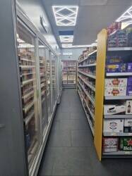 Well-established Convenience store Manchester, Newton heath Photo 4