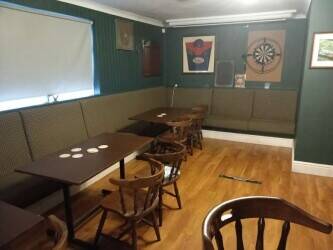 CARMARTHENSHIRE - WELL APPOINTED VILLAGE PUB & RESTAURANT