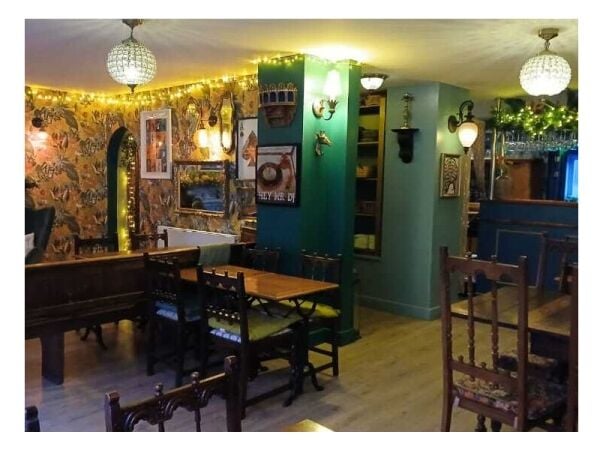Buzzing Town Centre Bar & Restaurant with Serious Personality Buzzing Town Centre Bar & Restaurant with Serious Personality