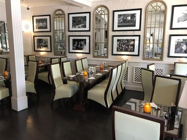 LEASEHOLD LIC. RESTAURANTSELF CONTAINED 6 BED ACCOMMODATION LEASEHOLD LIC. RESTAURANTSELF CONTAINED 6 BED ACCOMMODATION