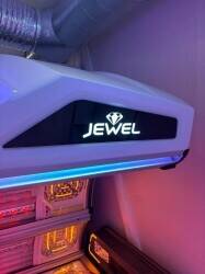 Well-respected Beauty and Tanning Salon in Essex with Customer Loyalty and Broad Service Range
