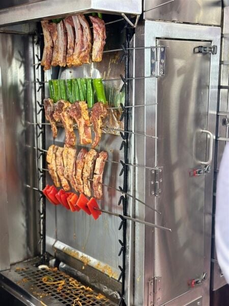 AUTOMATED GRILLING SYSTEM WITH OIL-WASTE RECOVERY TECHNOLOGY