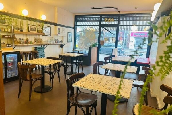 Cafe / Restaurant - London