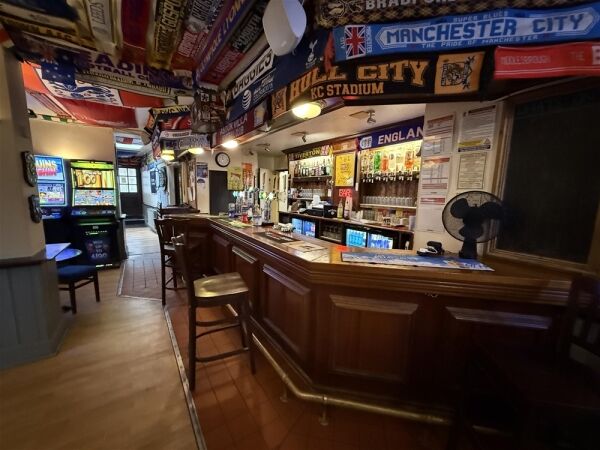 Freehold Public House in Tiverton For Sale in Tiverton Freehold Public House in Tiverton For Sale in Tiverton