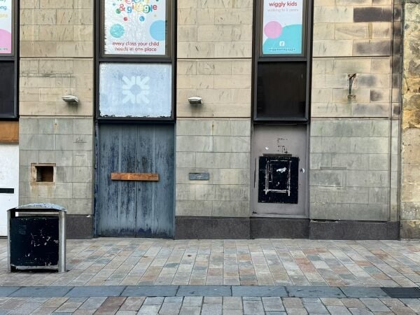 1000 Sqft Unit Kilwinning, Retail, Office, Shop, Salon 1000 Sqft Unit Kilwinning, Retail, Office, Shop, Salon