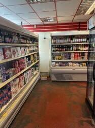Off -licence in Cheshire with 4 bedroom flat