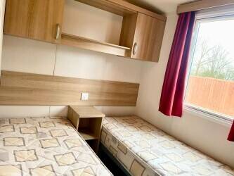 NOTTINGHAMSHIRE - TWO BEDROOM LODGE WITH PARKING FOR TWO VEHICLES NOTTINGHAMSHIRE - TWO BEDROOM LODGE WITH PARKING FOR TWO VEHICLES
