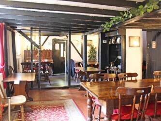 CAMBRIDGESHIRE - 16TH CENTURY COACHING INN WITH ADJOINING COTTAGE CAMBRIDGESHIRE - 16TH CENTURY COACHING INN WITH ADJOINING COTTAGE