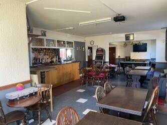 WARWICKSHIRE - TRADITIONAL WET-LED PUBLIC HOUSE WITH THREE LETTING BEDROOMS