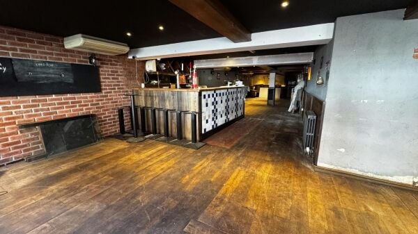 Licensed Restaurant in Hamilton to Let May Sell