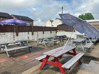 WREXHAM - WET LED COMMUNITY PUBLIC HOUSE WITH RECENTLY REFURBISHED LETTING ACCOMMODATION