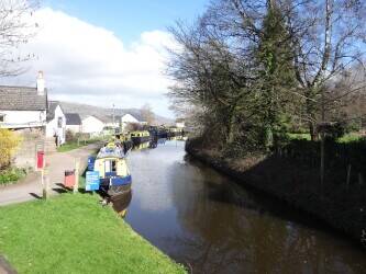Successful long established narrowboat hire business